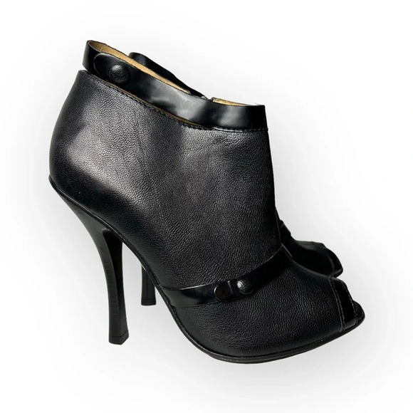 L.A.M.B Black Leather  Peep Toe Ankle Booties 8 - Picture 2 of 9